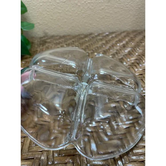 Vintage Clear Glass Divided Relish Dish Clover Shape With Cream Bakelite Handle - Picture 3 of 6